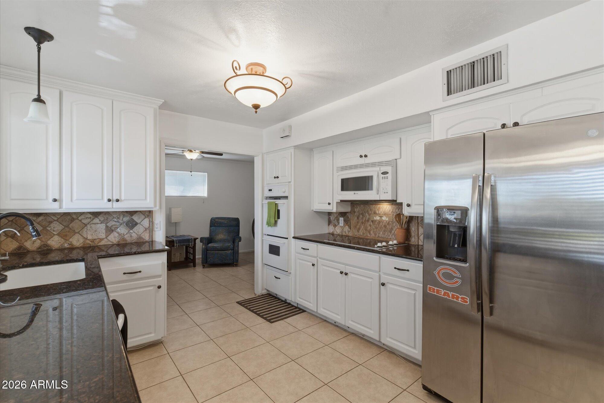 940 East Berridge Lane Phoenix, AZ 85014 - Photo 15 of 30 940 E Berridge Ln