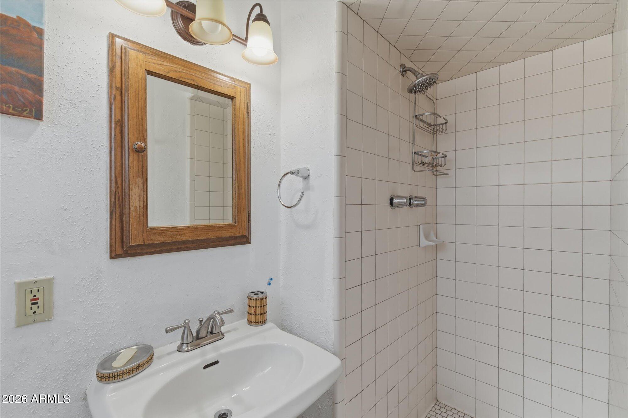 940 East Berridge Lane Phoenix, AZ 85014 - Photo 20 of 30 940 E Berridge Ln