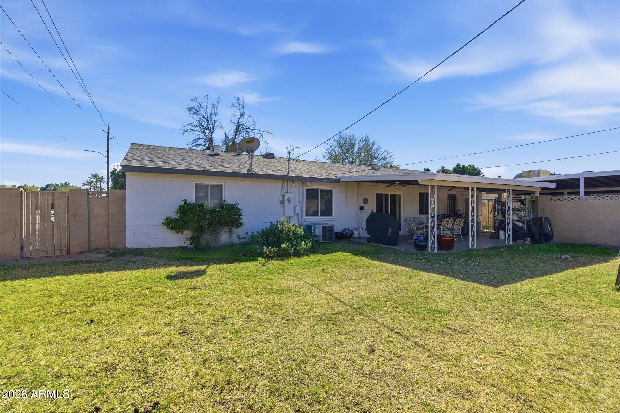 940 East Berridge Lane Phoenix, AZ 85014 - Photo 23 of 30 940 E Berridge Ln