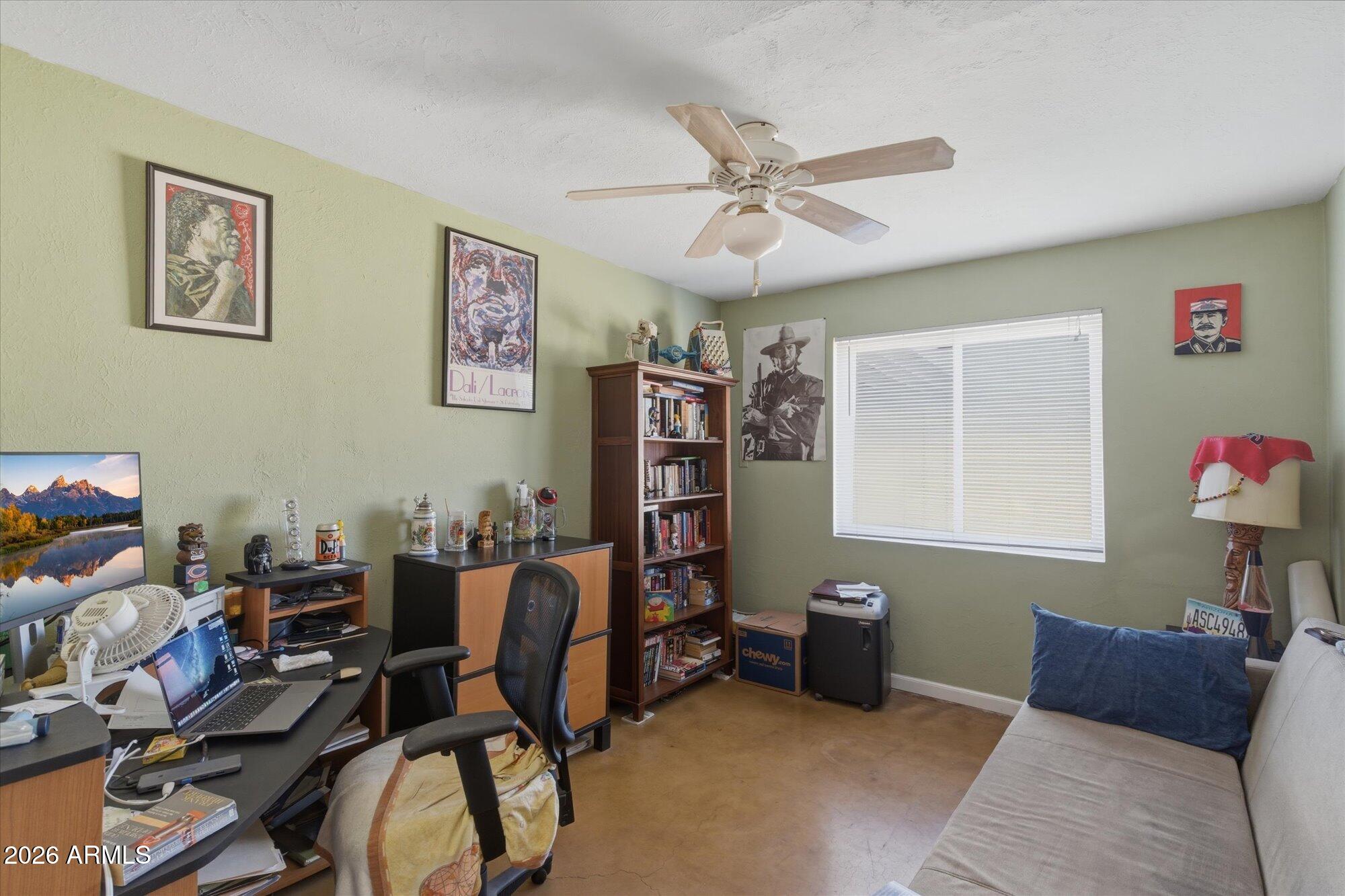 940 East Berridge Lane Phoenix, AZ 85014 - Photo 5 of 30 940 E Berridge Ln