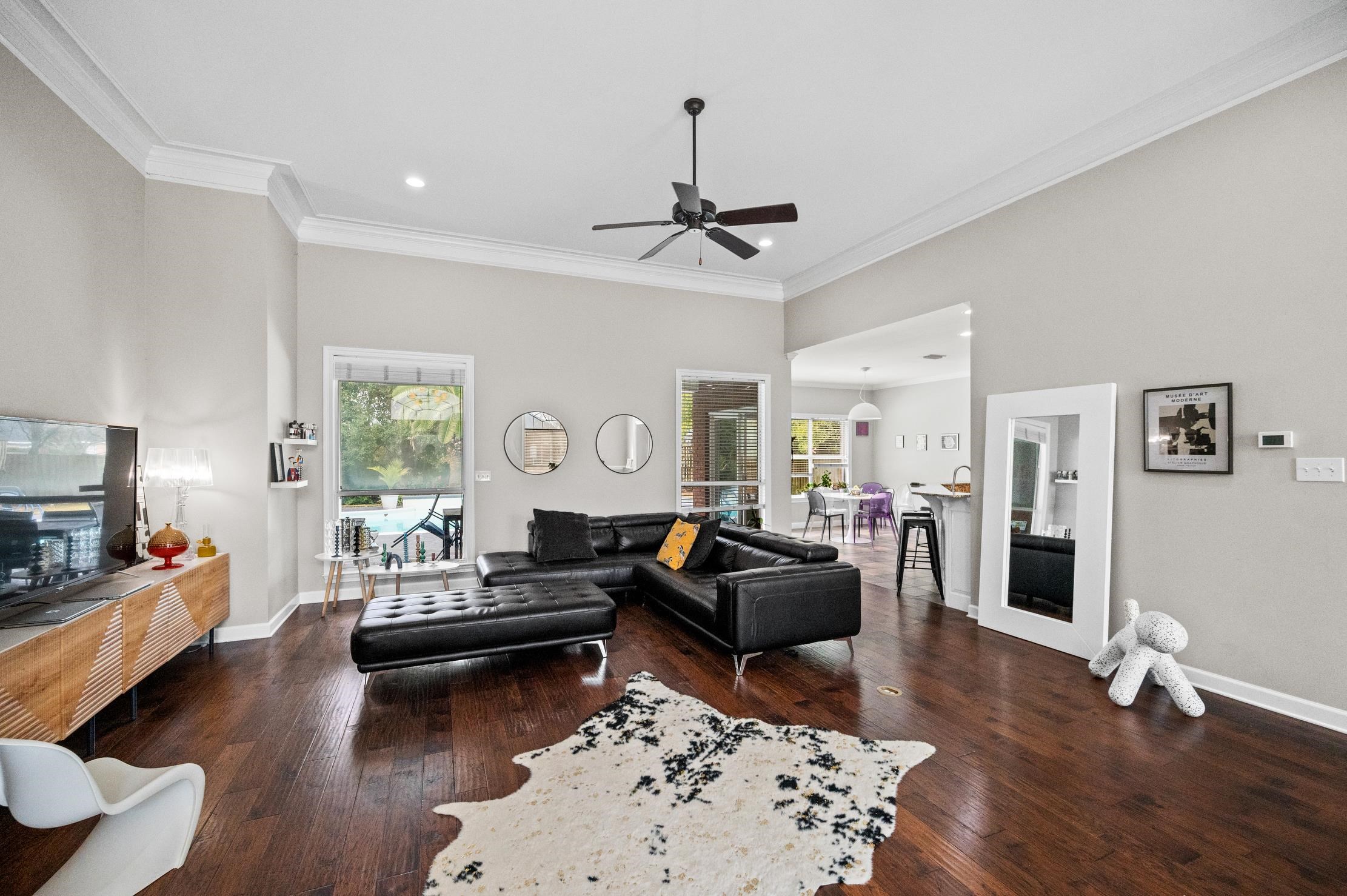 8977 Parliament Circle Daphne, AL 36526 - Photo 5 of 39 Living Room