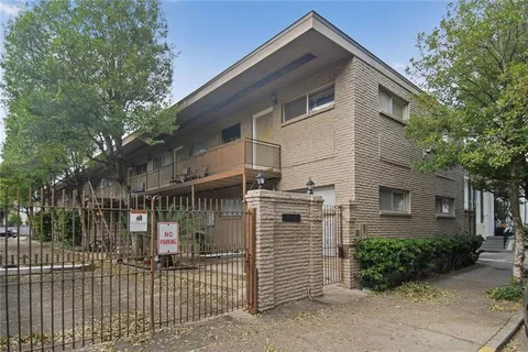 $199,900 | 718 Frenchmen Street, Unit 8, New Orleans, LA 70116