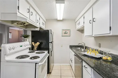 $199,900 | 718 Frenchmen Street, Unit 8, New Orleans, LA 70116