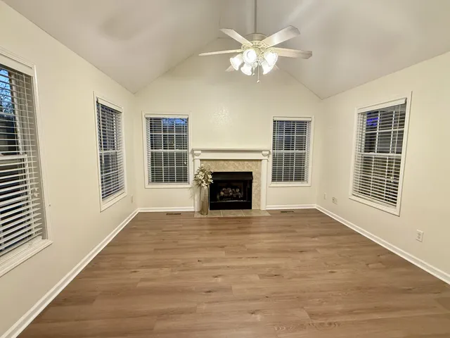 $413,900 | 504 Hunter Court, White Bluff, TN 37187