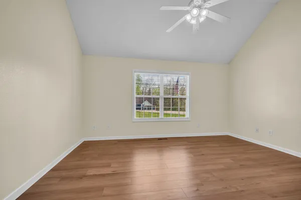 $413,900 | 504 Hunter Court, White Bluff, TN 37187
