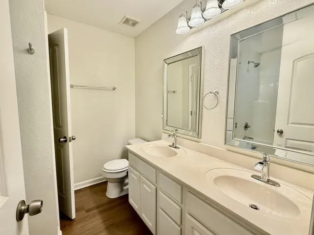 $413,900 | 504 Hunter Court, White Bluff, TN 37187