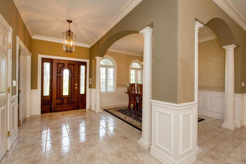 340 Woodside Road Brunswick, ME 04011 - Photo 6 of 35 Formal front entry