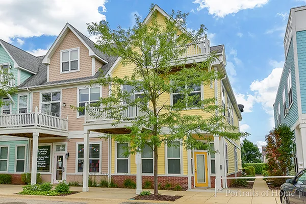 $2,500 | 1693 Town Center Street, Unit 1693, Aurora, IL 60504