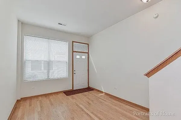 $2,500 | 1693 Town Center Street, Unit 1693, Aurora, IL 60504