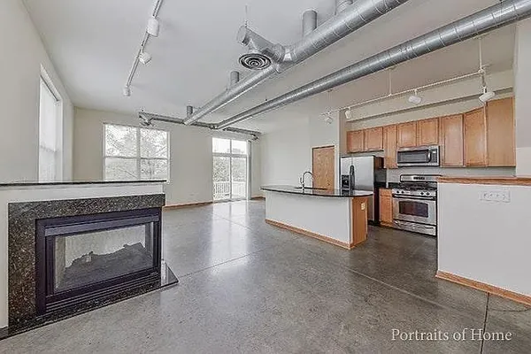 $2,500 | 1693 Town Center Street, Unit 1693, Aurora, IL 60504