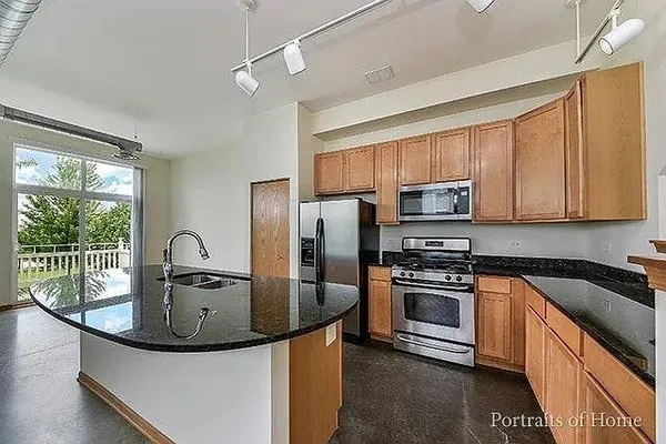 $2,500 | 1693 Town Center Street, Unit 1693, Aurora, IL 60504