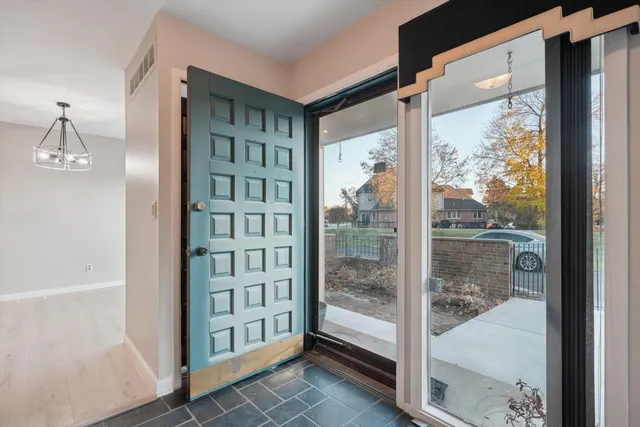 $250,000 | 1525 South Hill Boulevard, Bloomfield Hills, MI 48304