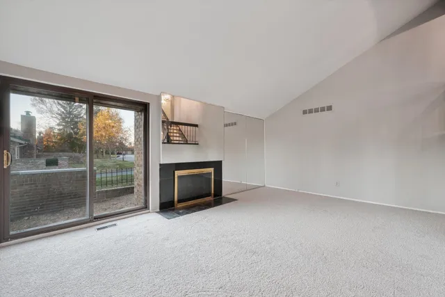 $250,000 | 1525 South Hill Boulevard, Bloomfield Hills, MI 48304