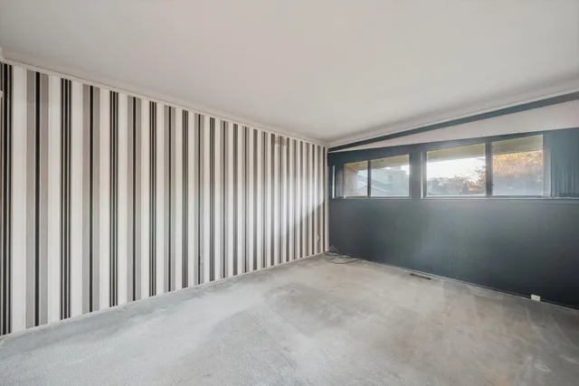 $250,000 | 1525 South Hill Boulevard, Bloomfield Hills, MI 48304