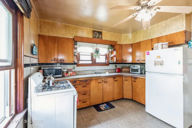 $225,000 | 5028 156th Street, Oak Forest, IL 60452