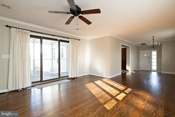 $3,850 | 1636 West High Street, Haddon Heights, NJ 08035