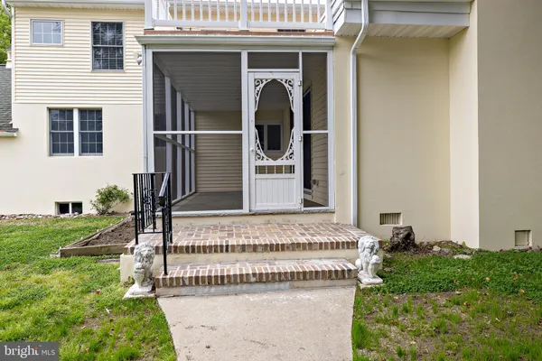 $3,850 | 1636 West High Street, Haddon Heights, NJ 08035