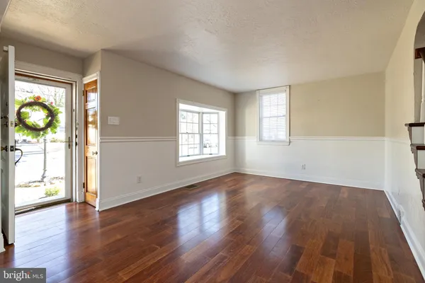 $3,850 | 1636 West High Street, Haddon Heights, NJ 08035
