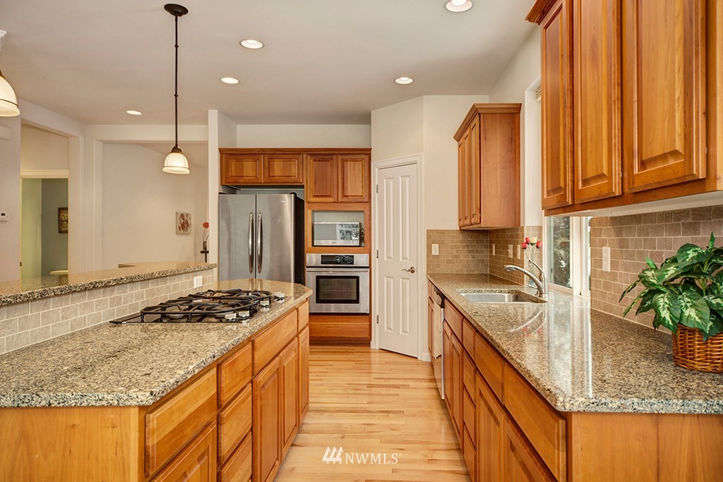 4596 Rutherford Circle Southwest Port Orchard, WA 98367 - Photo 3 of 20 Gallery Image 3