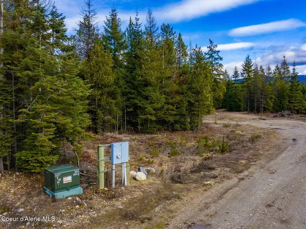 $499,900 | 49 Zig Zag Way, Athol, ID 83801