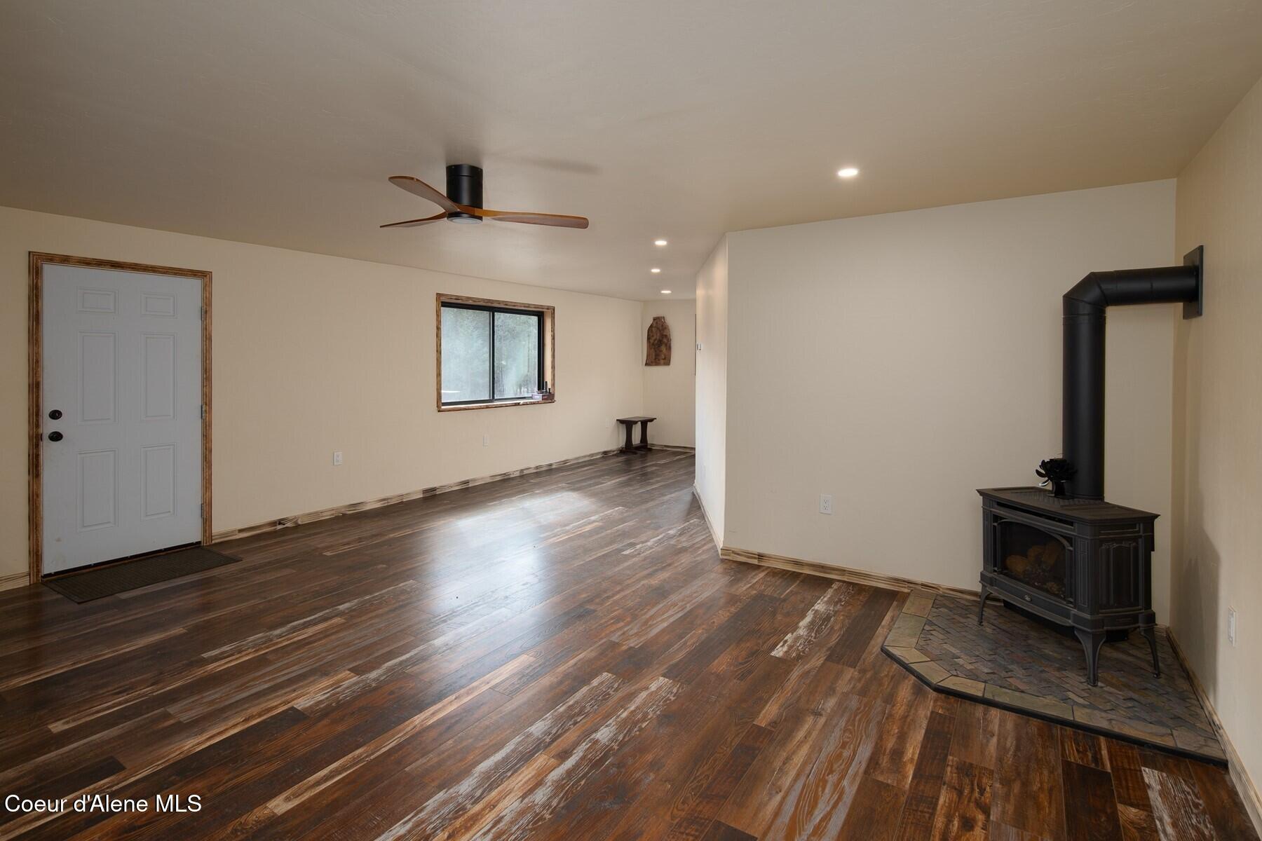 49 Zig Zag Way Athol, ID 83801 - Photo 3 of 73 Open Concept living