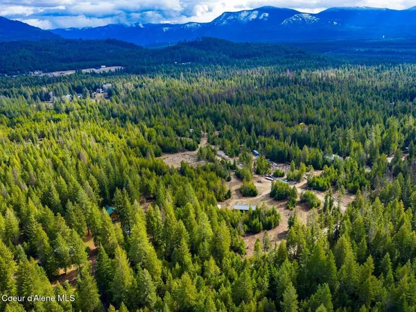 $499,900 | 49 Zig Zag Way, Athol, ID 83801