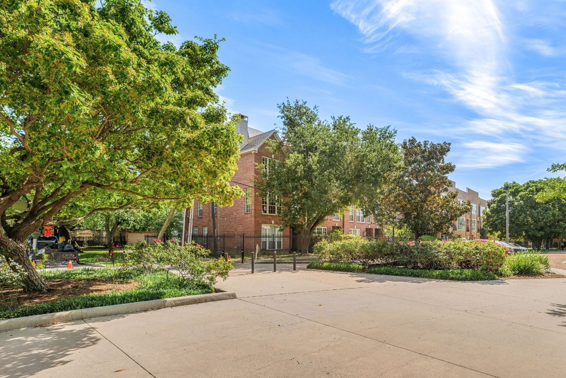 2937 Jackson Street Houston, TX 77004 - Photo 2 of 28 not sure