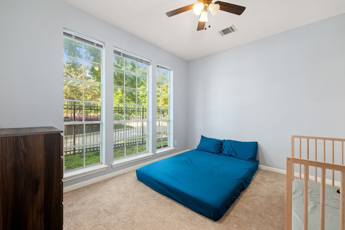 2937 Jackson Street Houston, TX 77004 - Photo 5 of 28 a living room with furniture and a large window