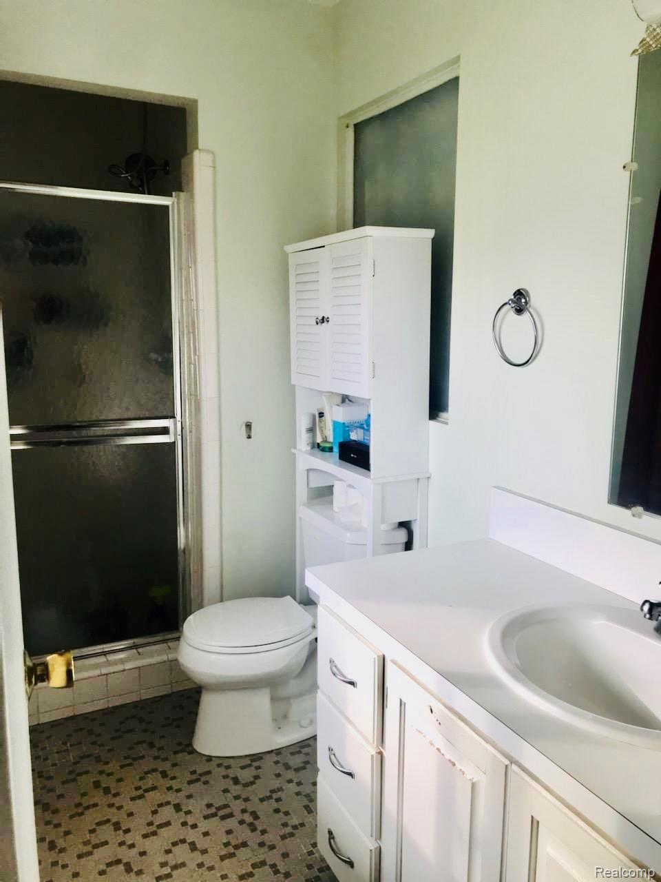 710 Huntington Road Grand Blanc, MI 48439 - Photo 15 of 28 033F7863-AEB7-4C03-A1DA-9F0EBFB2FF35_1_201_a.jpeg