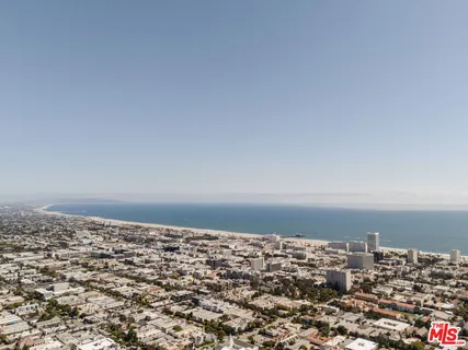 $1,799,000 | 913 Euclid Street, Unit 5, Santa Monica, CA 90403