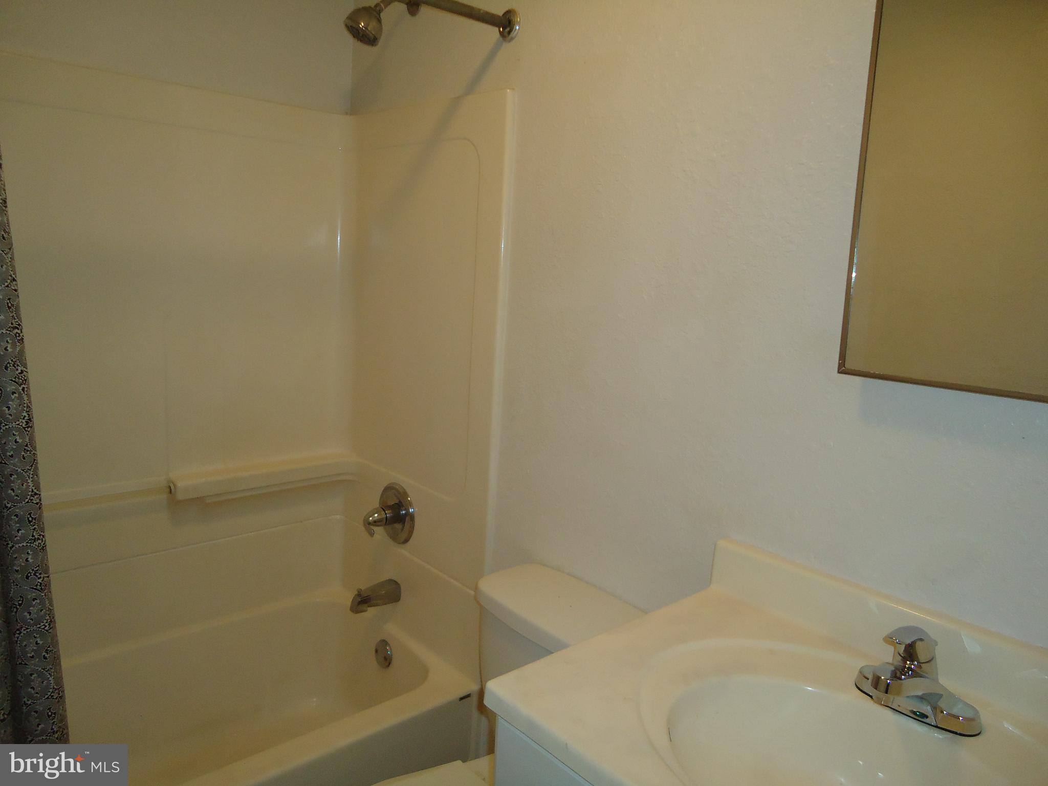 920 Anvil Road Fredericksburg, VA 22405 - Photo 9 of 15 Bath