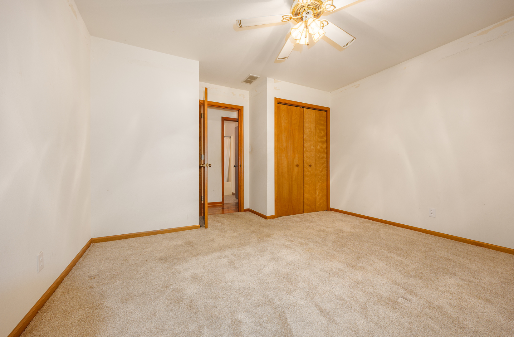 4685 Keller Road Salem, IL 62881 - Photo 14 of 22 Gallery Image 14