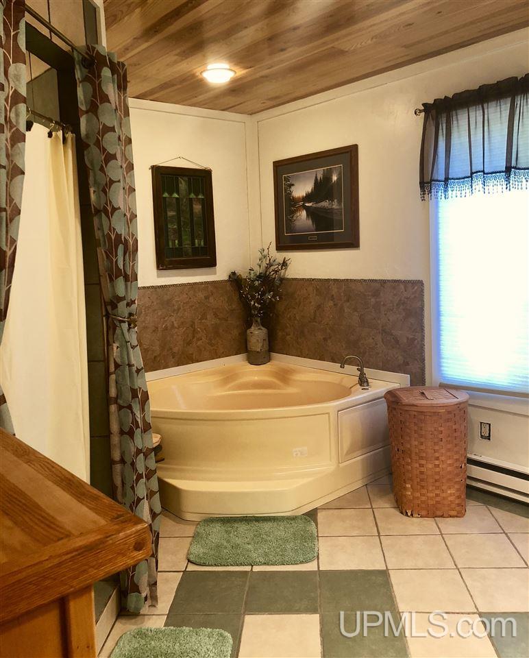 2782 Cooper Road Gulliver, MI 49840 - Photo 12 of 19 Gallery Image 12