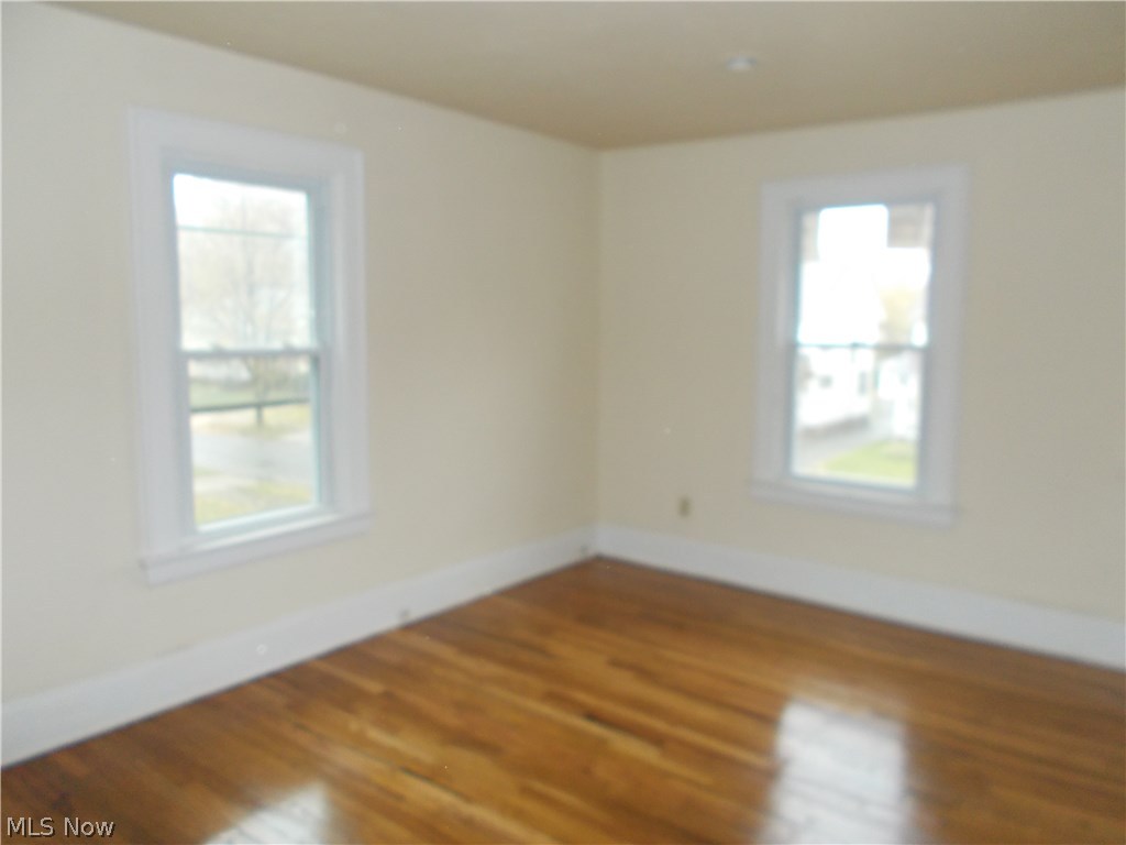 964 Elbon Road Cleveland, OH 44121 - Photo 21 of 24 Gallery Image 21