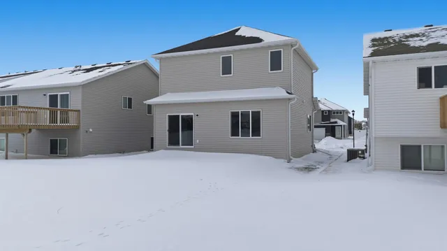 $385,998 | 6874 Joseph Street, Horace, ND 58047