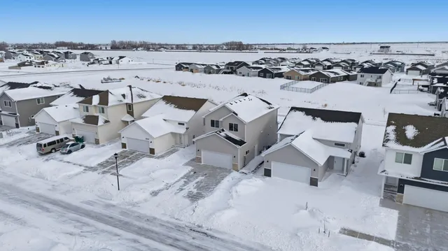 $385,998 | 6874 Joseph Street, Horace, ND 58047