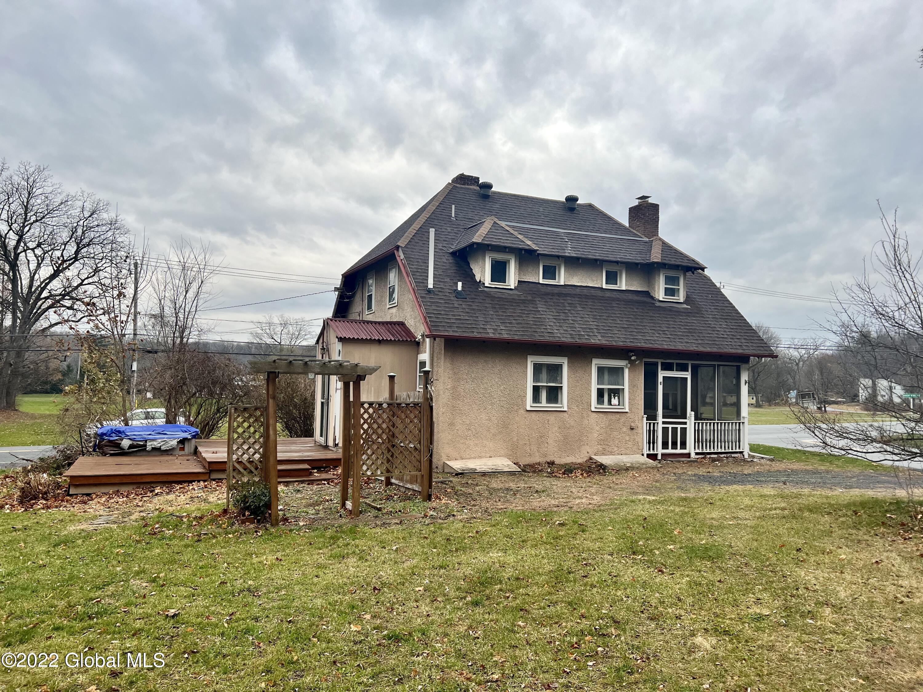 5 Barent Winne Road Bethlehem, NY 12158 - Photo 13 of 17 EC3E69DB-67BD-4AE7-88E1-2298332E8E41
