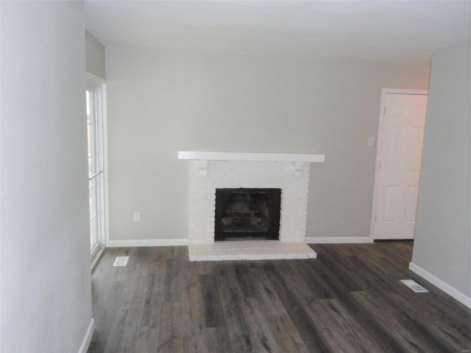 2465 Derhake Road Florissant, MO 63033 - Photo 9 of 10