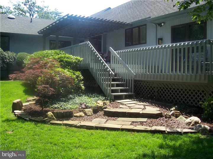 881 Cox Road Moorestown, NJ 08057 - Photo 2 of 19