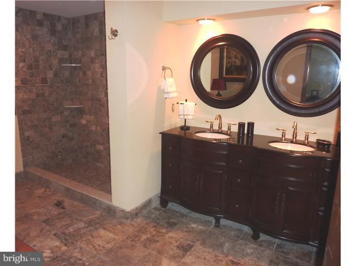 881 Cox Road Moorestown, NJ 08057 - Photo 12 of 19
