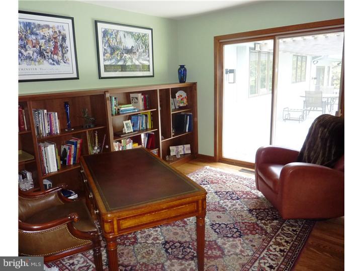 881 Cox Road Moorestown, NJ 08057 - Photo 15 of 19