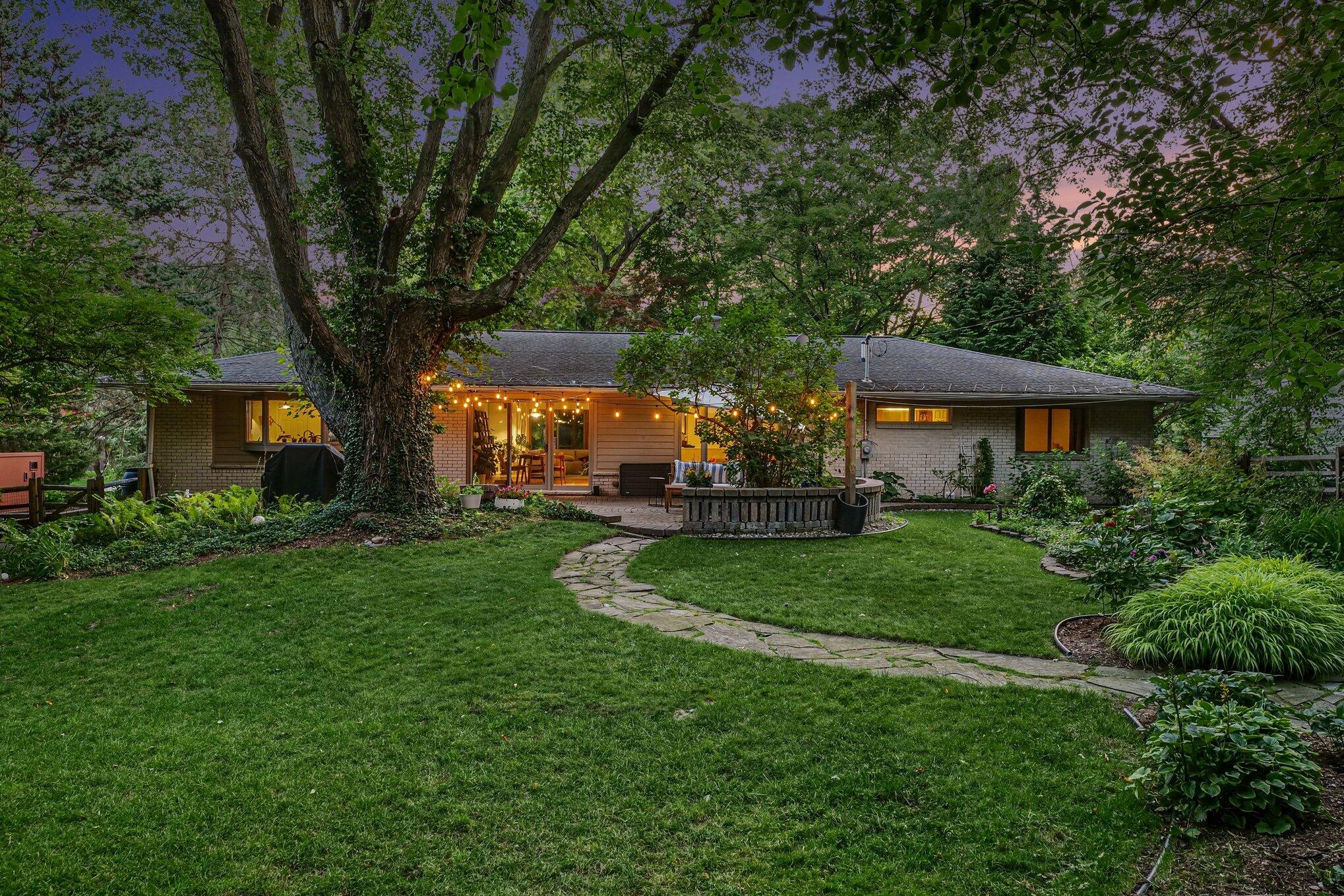 2411 Londonderry Road Ann Arbor, MI 48104 - Photo 61 of 61 002_file_3361