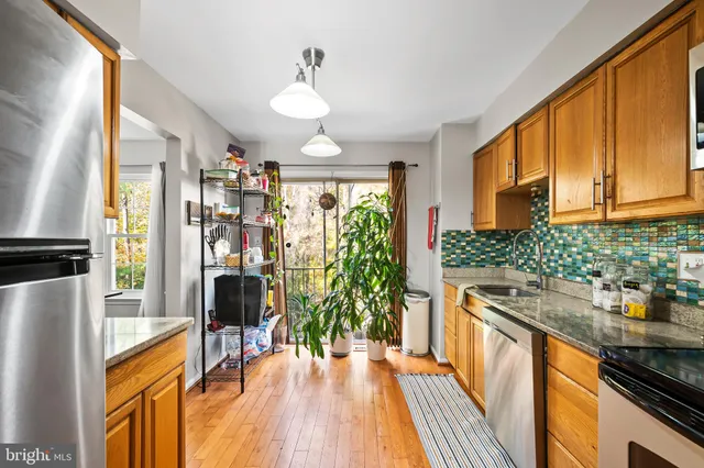 $485,000 | 4014 Sparrow House Lane, Burtonsville, MD 20866