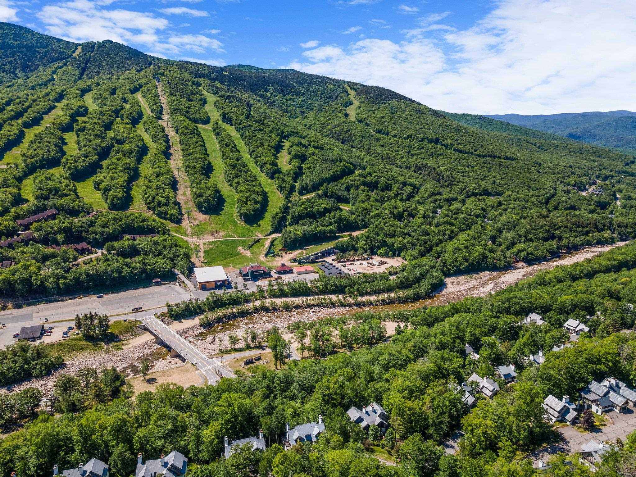 37 Whaleback Road, Unit 3 Lincoln, NH 03251 - Photo 2 of 39