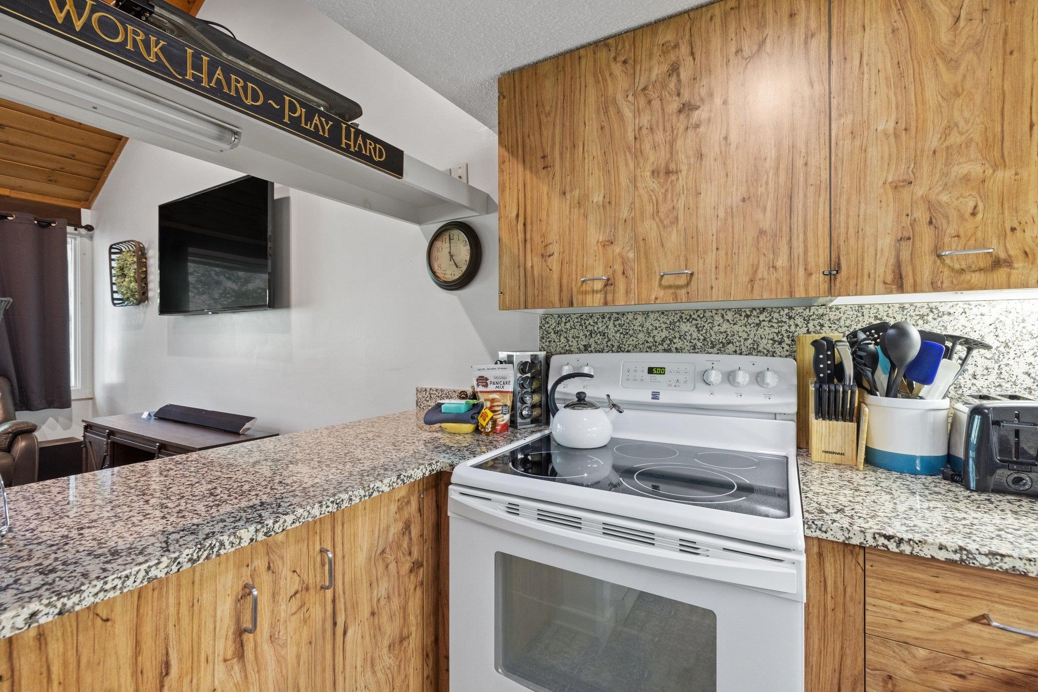 37 Whaleback Road, Unit 3 Lincoln, NH 03251 - Photo 26 of 39