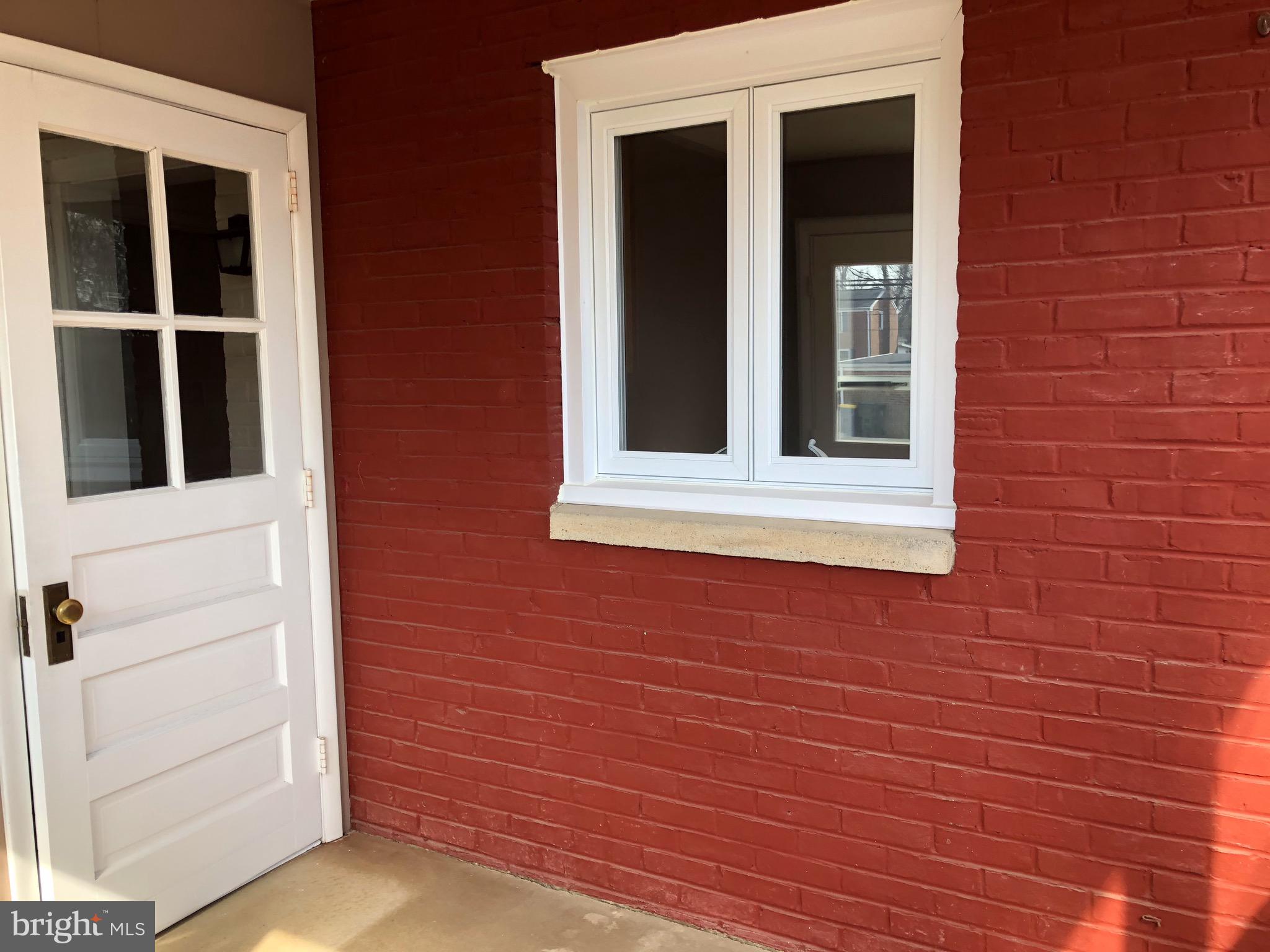 242 Potomac Road Wilmington, DE 19803 - Photo 14 of 24 Sunroom off Kitchen