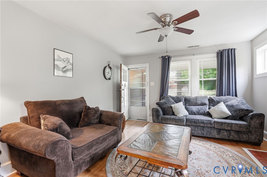 3510 East River Road Petersburg, VA 23803 - Photo 13 of 21 a living room with furniture and a large window
