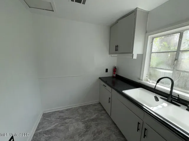 $129,000 | 243 Mitchell Avenue, Jackson, MS 39216