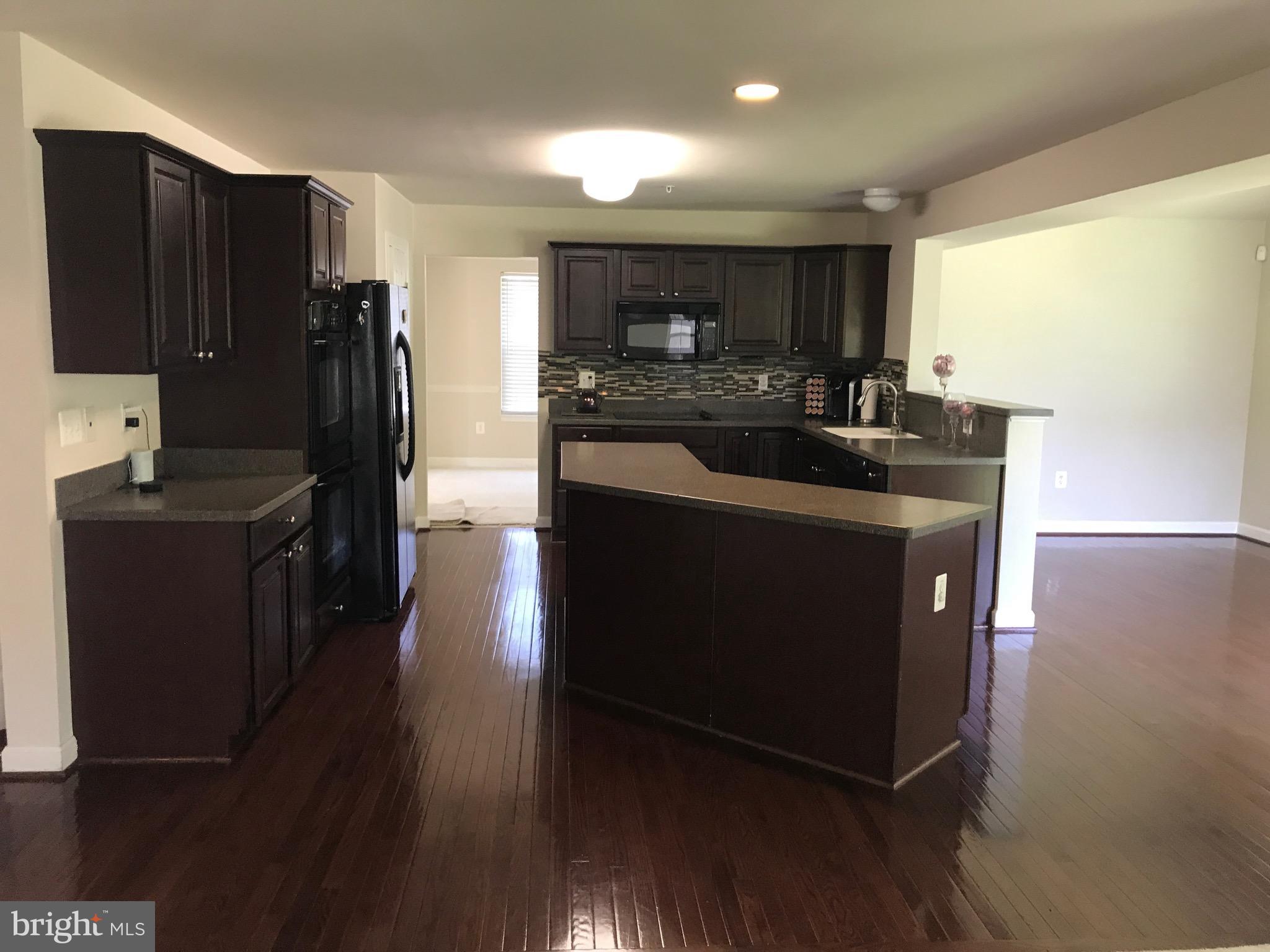 14409 Lusby Ridge Road Accokeek, MD 20607 - Photo 5 of 26 Kitchen