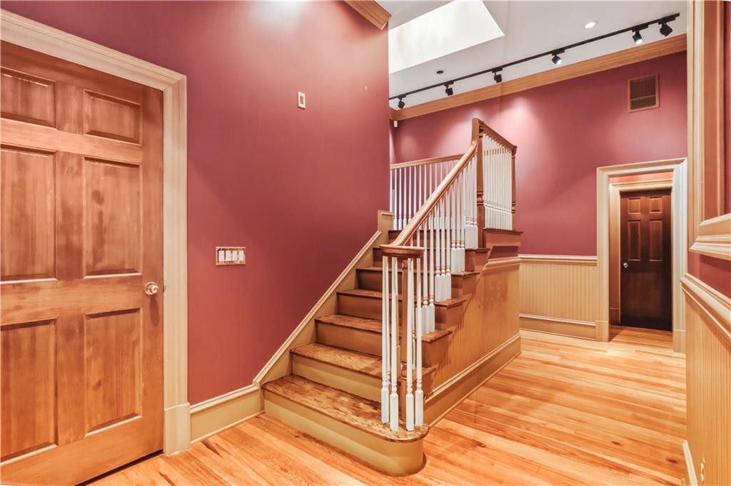 430 West Wesley Road Northwest Atlanta, GA 30305 - Photo 27 of 68